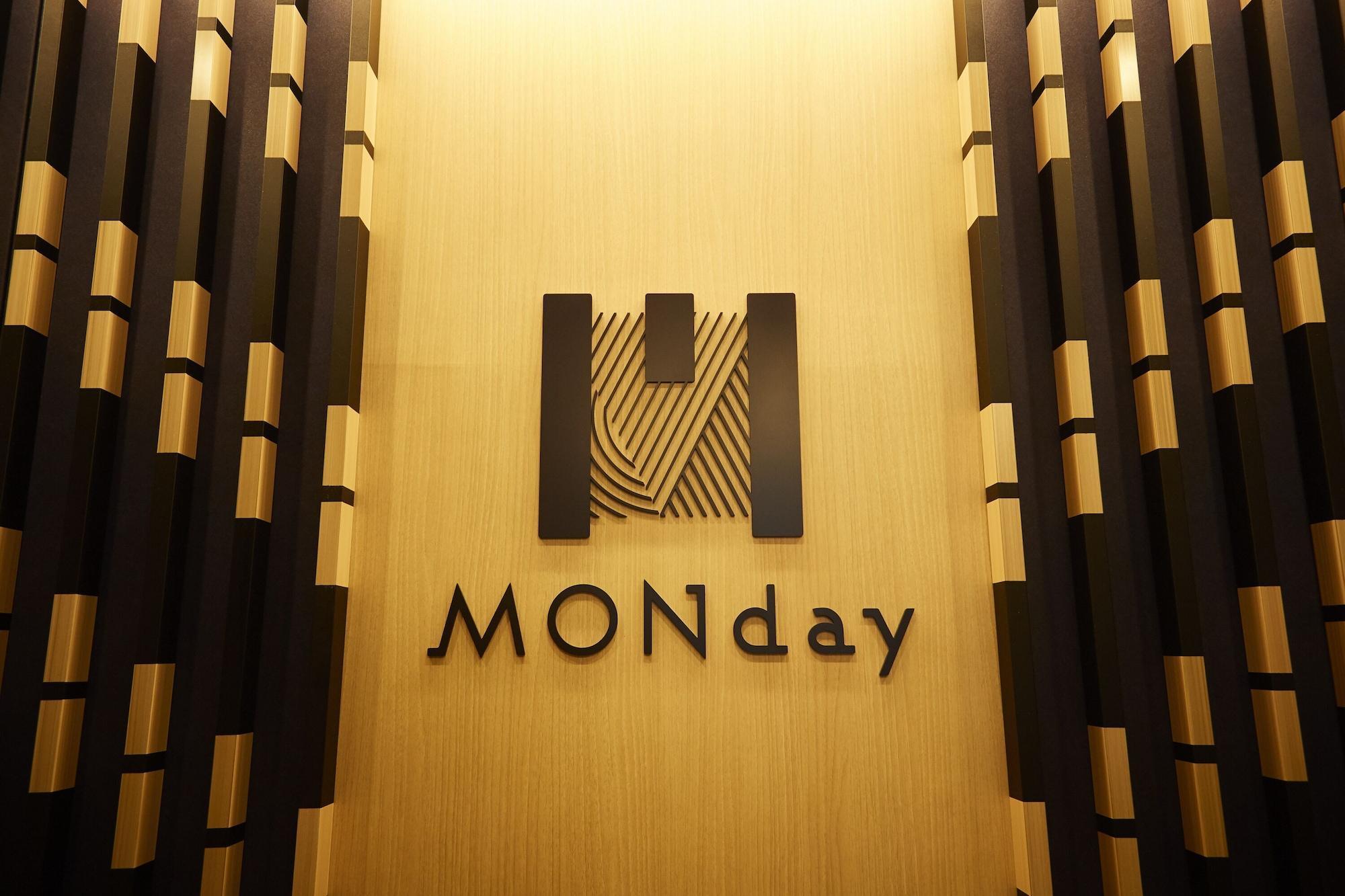 Monday Ueno Shinokachimachi Tōkyō