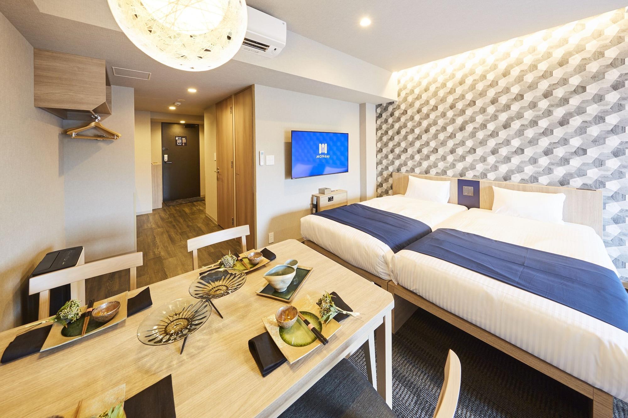 Monday 上野新御徒町 4*