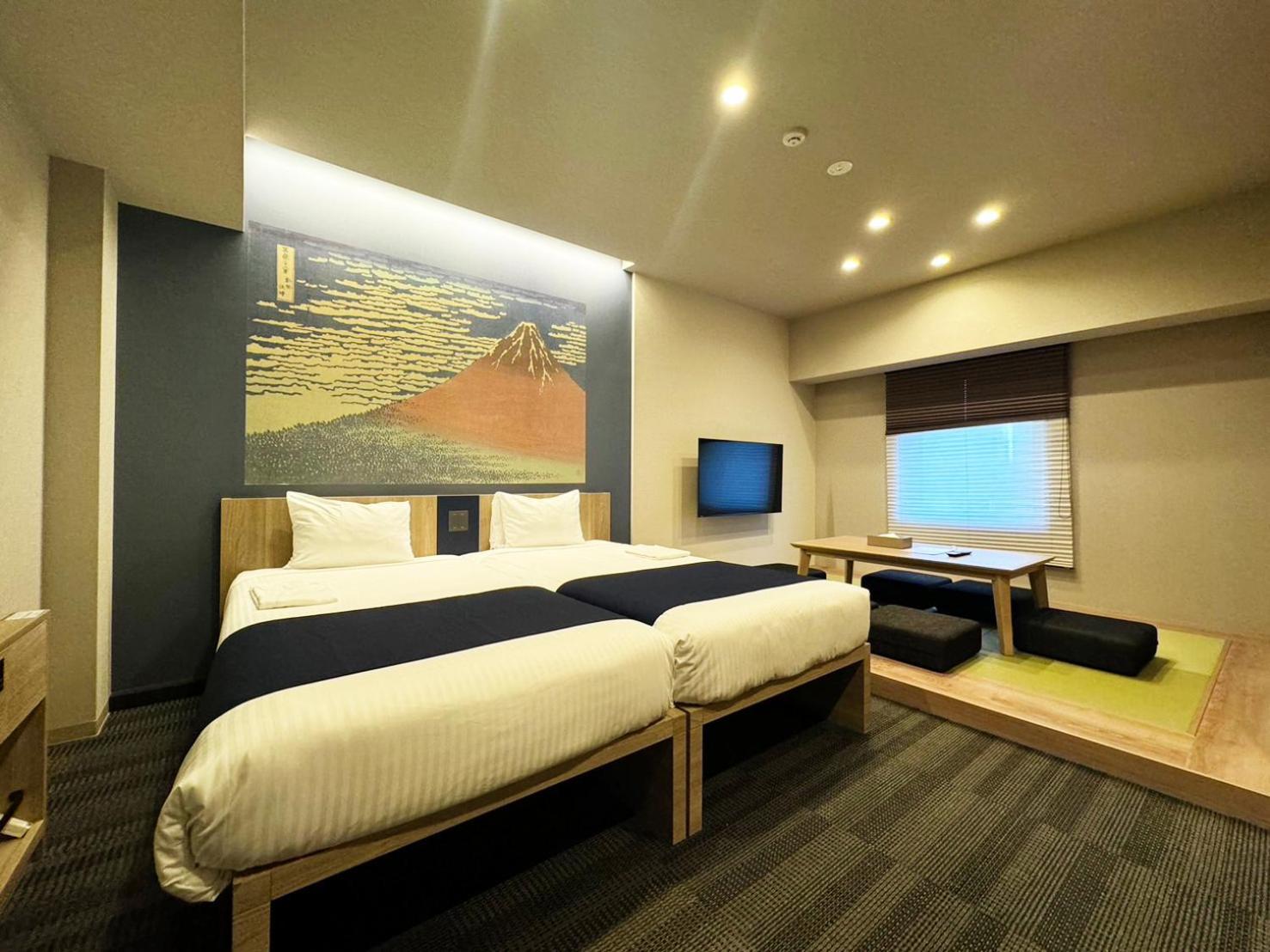 Monday 上野新御徒町 4*